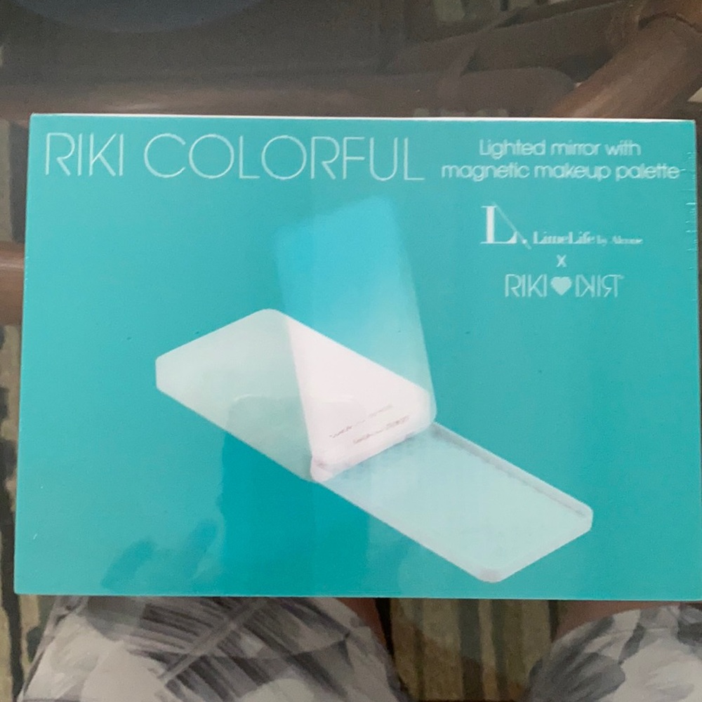 Riki Colorful